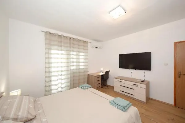 Pasman Holidays Lägenhet *