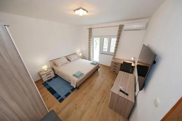 Apartmán Pasman Holidays *