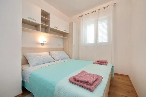 아파트 Pasman Holidays